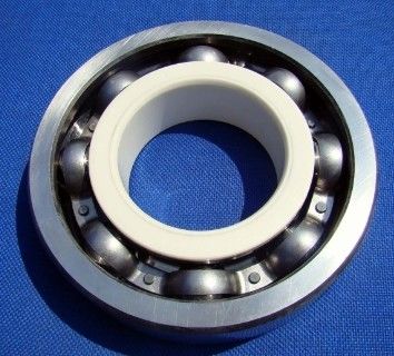 Ceramika z azotanu krzemu klasy przemysłowej o wysokiej twardości i wytrzymałości na złamanie