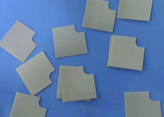 Lekka ceramika z azotku glinu o rezystancji izolacji >1012Ω.cm