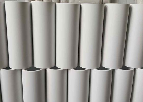 20 KV/mm Napięcie rozbicia Al2O3 Ceramika o rozszerzeniu termicznym 7,2 X 10-6/K i stałej dielektrycznej 9.6