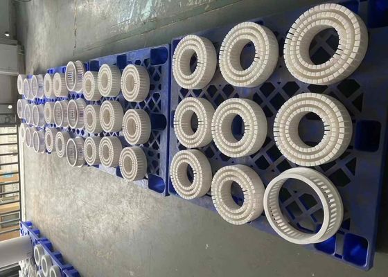 Ceramika z tlenku glinu o wytrzymałości na rozciąganie 300 MPa i przewodności cieplnej 25 W/m·K