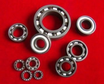 3.2 G/cm3 Gęstość Czarne / szare kulki ceramiczne SI3N4 o wytrzymałości 6,1 MPa