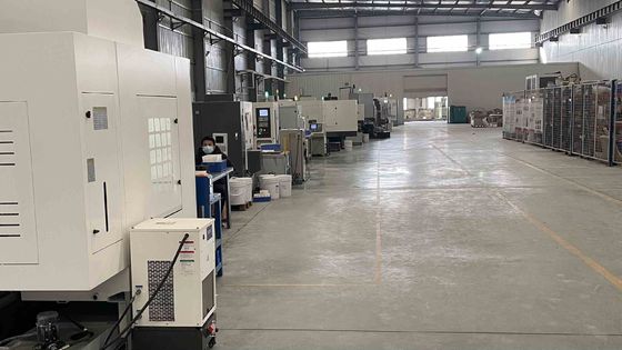 Wysokiej wytrzymałości SI3N4 ceramiczna kulka Gęstość 3,2 G/Cm3 Wytrzymałość na gięcie> 750 MPa