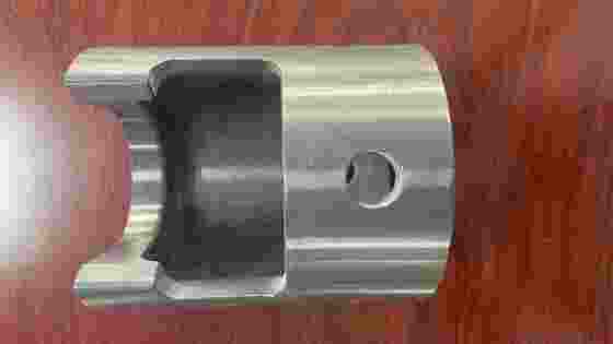 Precyzyjna obróbka skrawaniem, dostosowana do potrzeb klienta ceramika z azotku krzemu może być stosowana w przemyśle łożyskowym, chemicznym i zaworowym