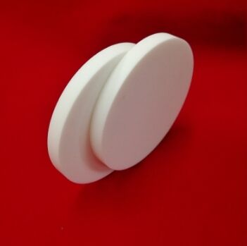 Szkło ceramiczne do obróbki Macor Płytka ceramiczna oferująca elastyczny moduł 65GPA Doskonała do izolacji przemysłowej i trwałości mechanicznej